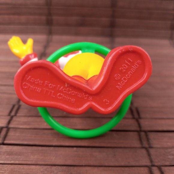 Baby Ronald McDonald Green Hula Hoop 3.5" Action Figure Happy Meal Toy 2011 - Picture 6 of 7